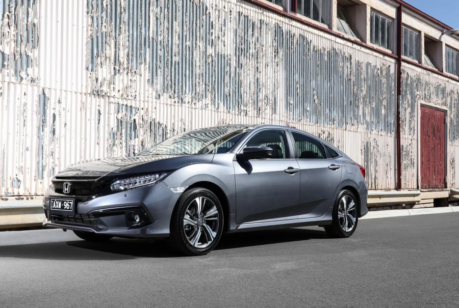  Honda Civic VTi-LX Sedan (FC) 2019 года  (AU) (фото 13 из 28)